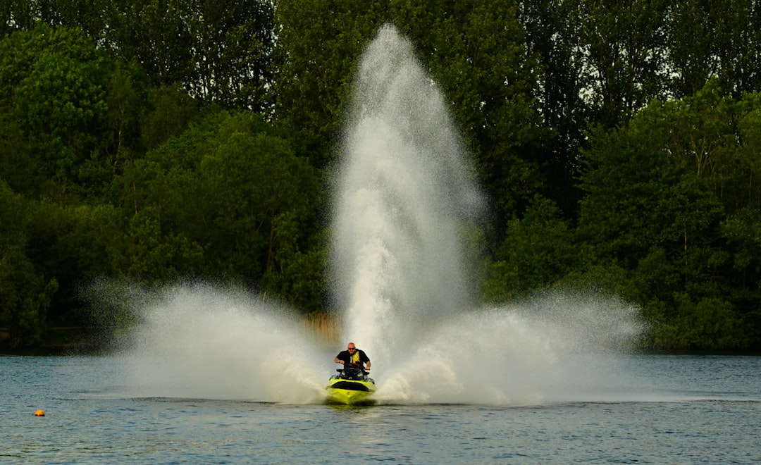 Jet Ski Nyomkövető